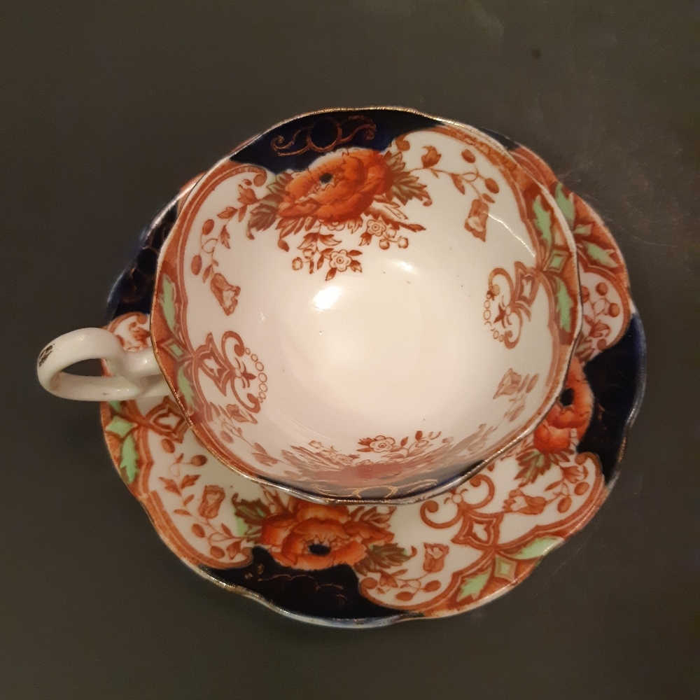 Bell Fine Bone China Made in England Pattern 2520 • 9/10